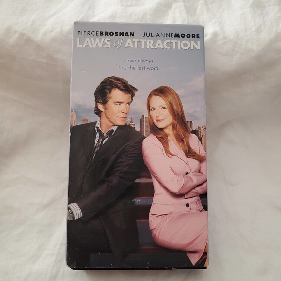 Laws of Attraction (VHS, 2004) Julianne Moore, Pierce Brosnan, New Line - Picture 1 of 3